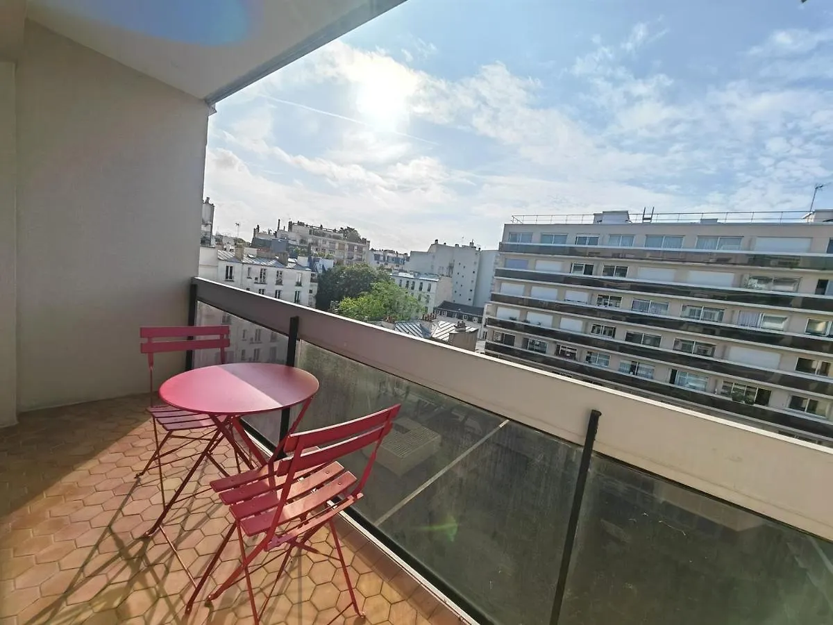 Appartement Avec Balcon Et Parking A Paris Alesia